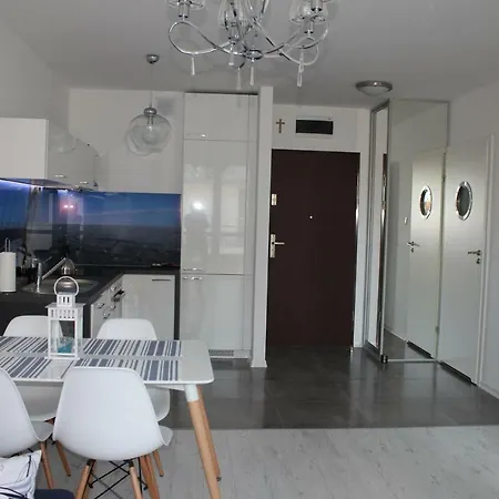 Apartament Bursztynowy Колобжег